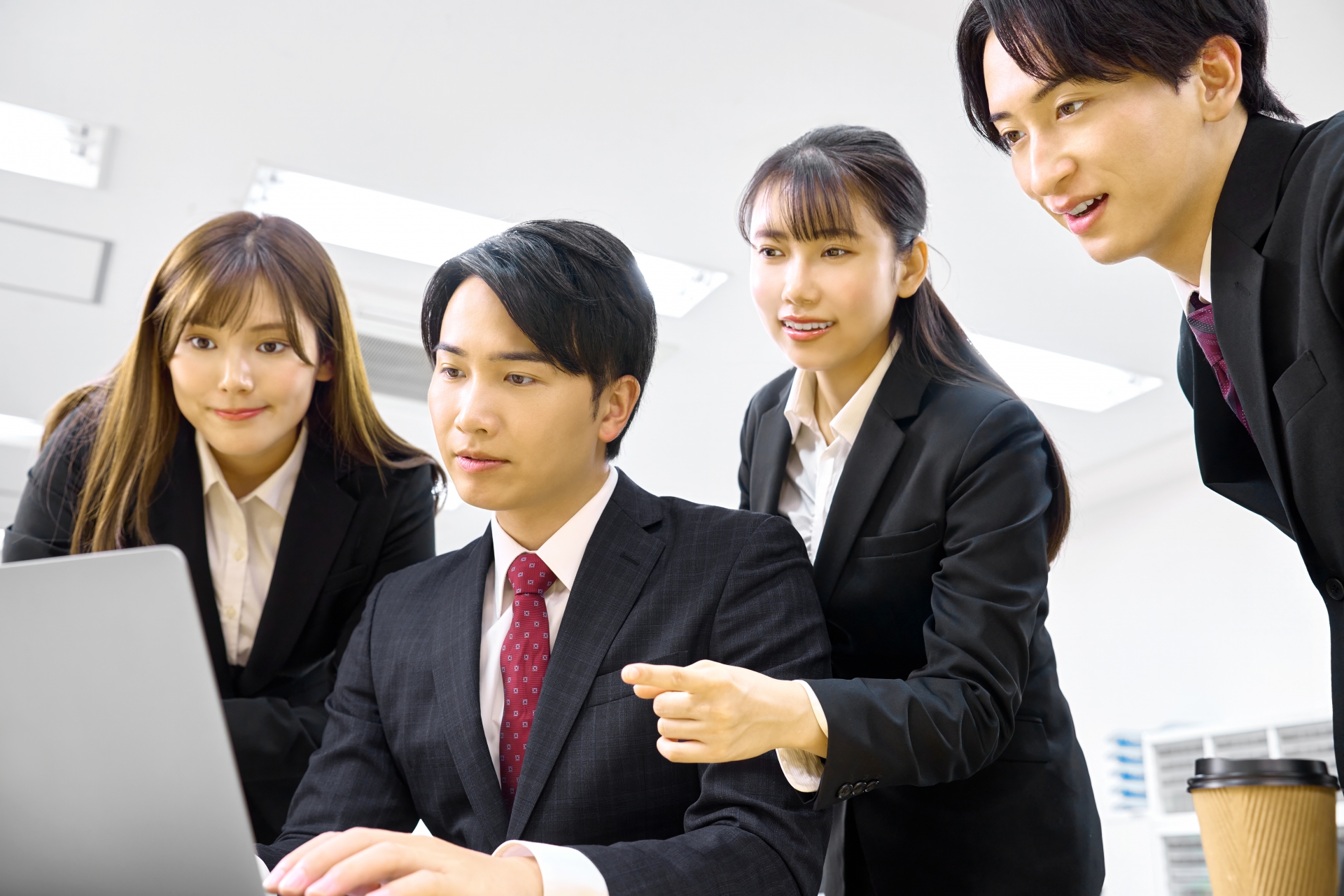 34　評価結果は処遇（賞与・昇給・昇格）に反映する方がよい？しない方が良い？ 